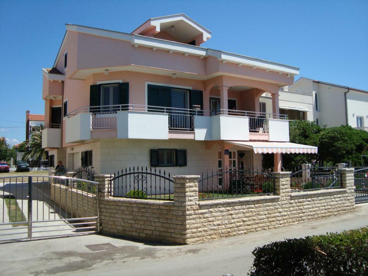Apartman Strk Sukošan Екстериор снимка